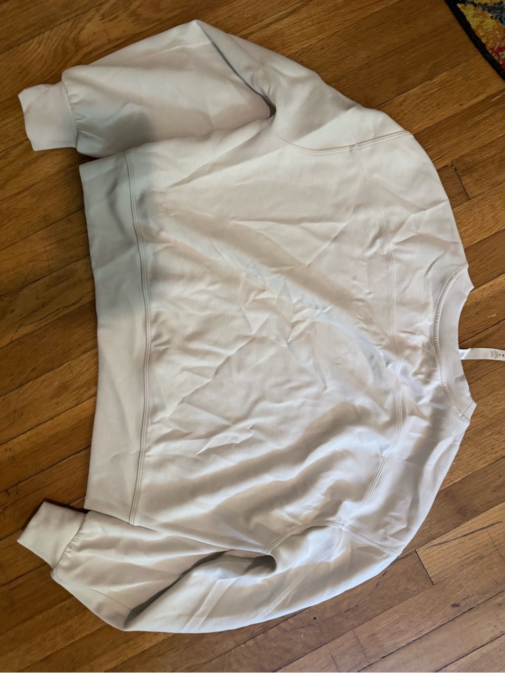 Lululemon white soft stream crew size 6 - Picture 7 of 8